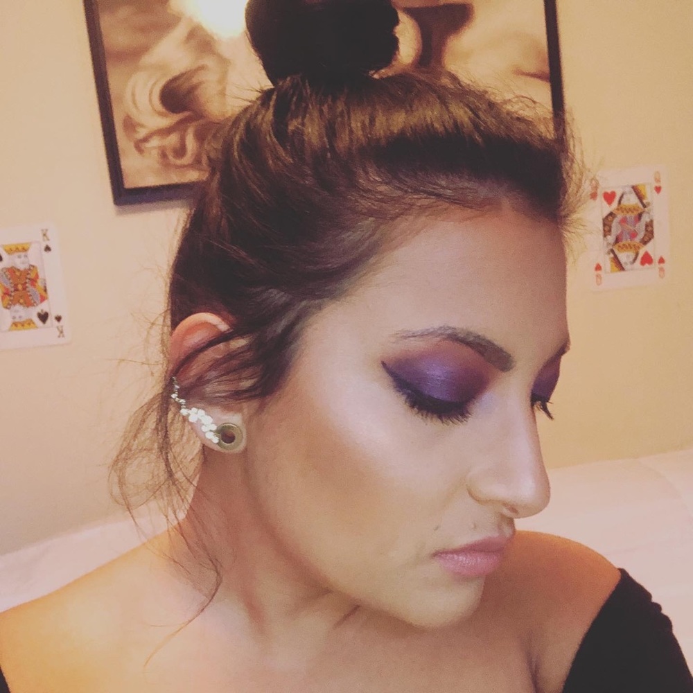 Meet your Posher, Adrianna